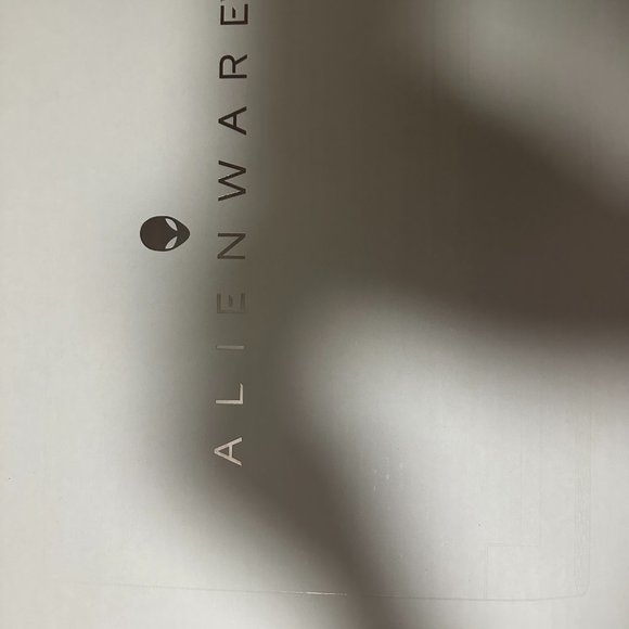 Alienware m15 R7 - Picture 8 of 9